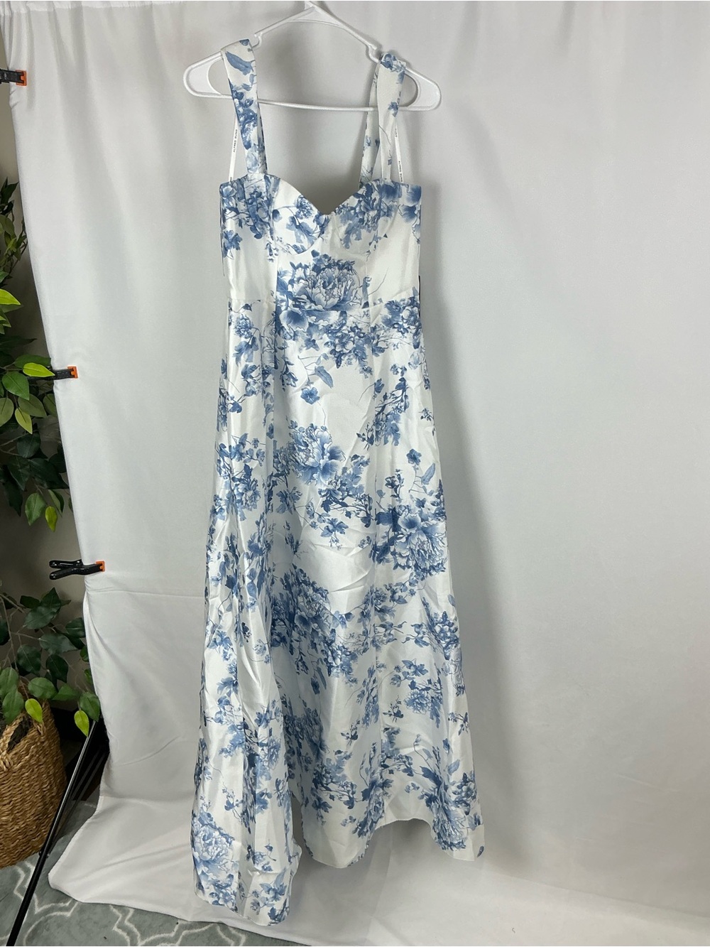 ALFRED SUNG White Satin Maxi Dress with Blue Floral Print - Picture 2 of 6